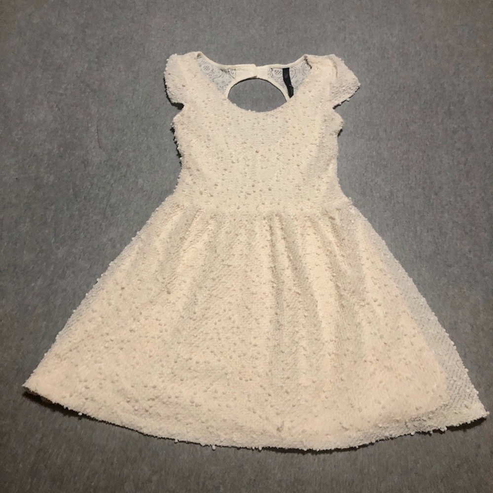 Jessica Simpson Cream Cocktail Dress